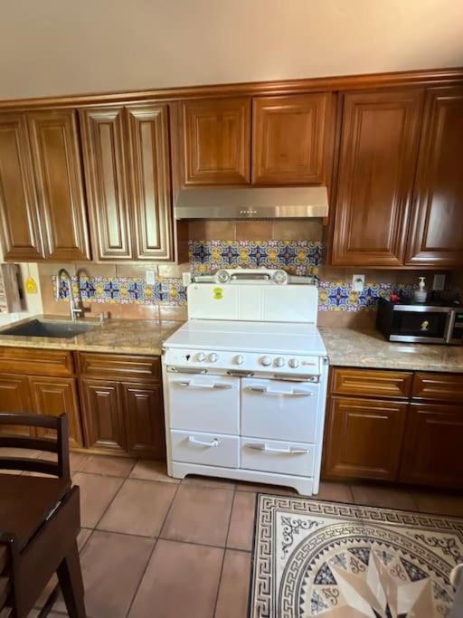 Charming Casita All Too Yourself Near Midtown Appartement Sacramento Buitenkant foto
